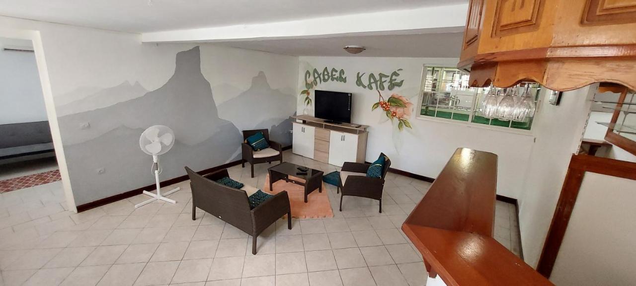 Label Kafe Apartment Bouillante Exterior photo